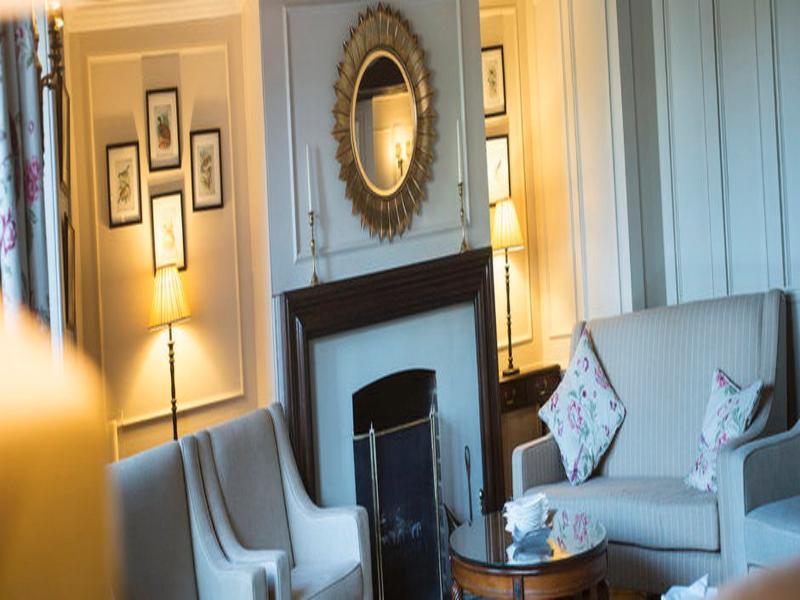 Findon Manor Hotel Экстерьер фото